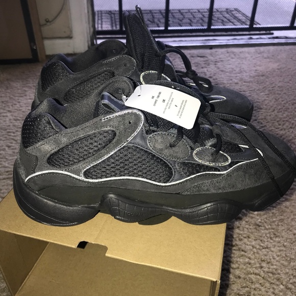 Utility Black Yeezy 500s - Picture 2 of 6